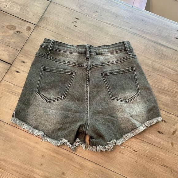 DISTRESSED denim shorts - Picture 5 of 6